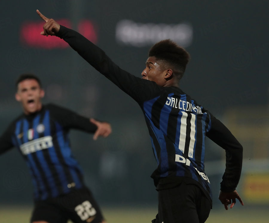 关于国米击败都灵，继续保持不败战绩的信息